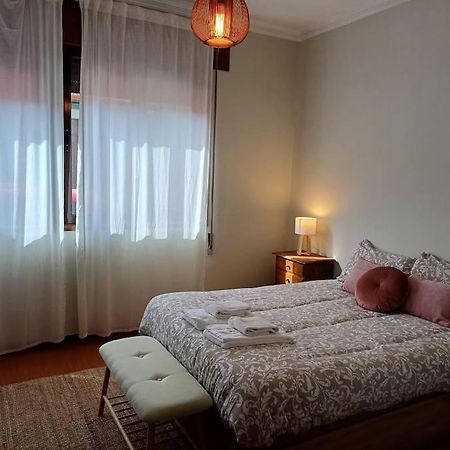 Roomy & Patio - 2 Bedroom Flat Порто Екстериор снимка
