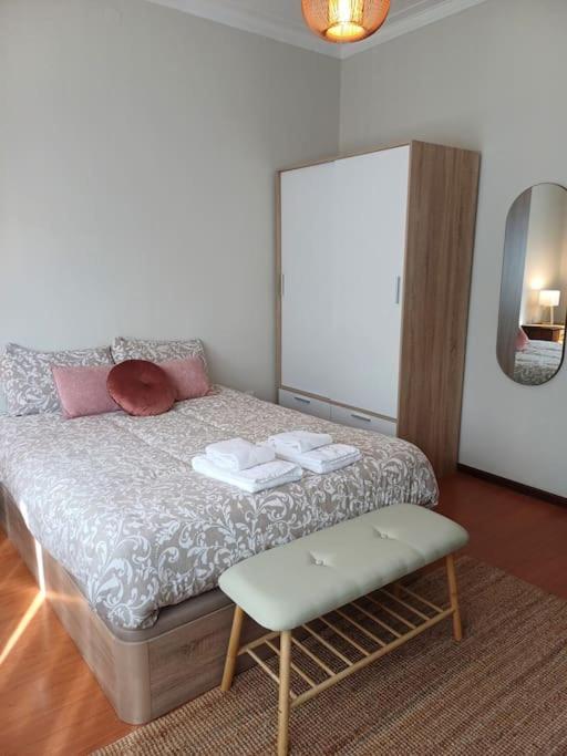 Roomy & Patio - 2 Bedroom Flat Порто Екстериор снимка